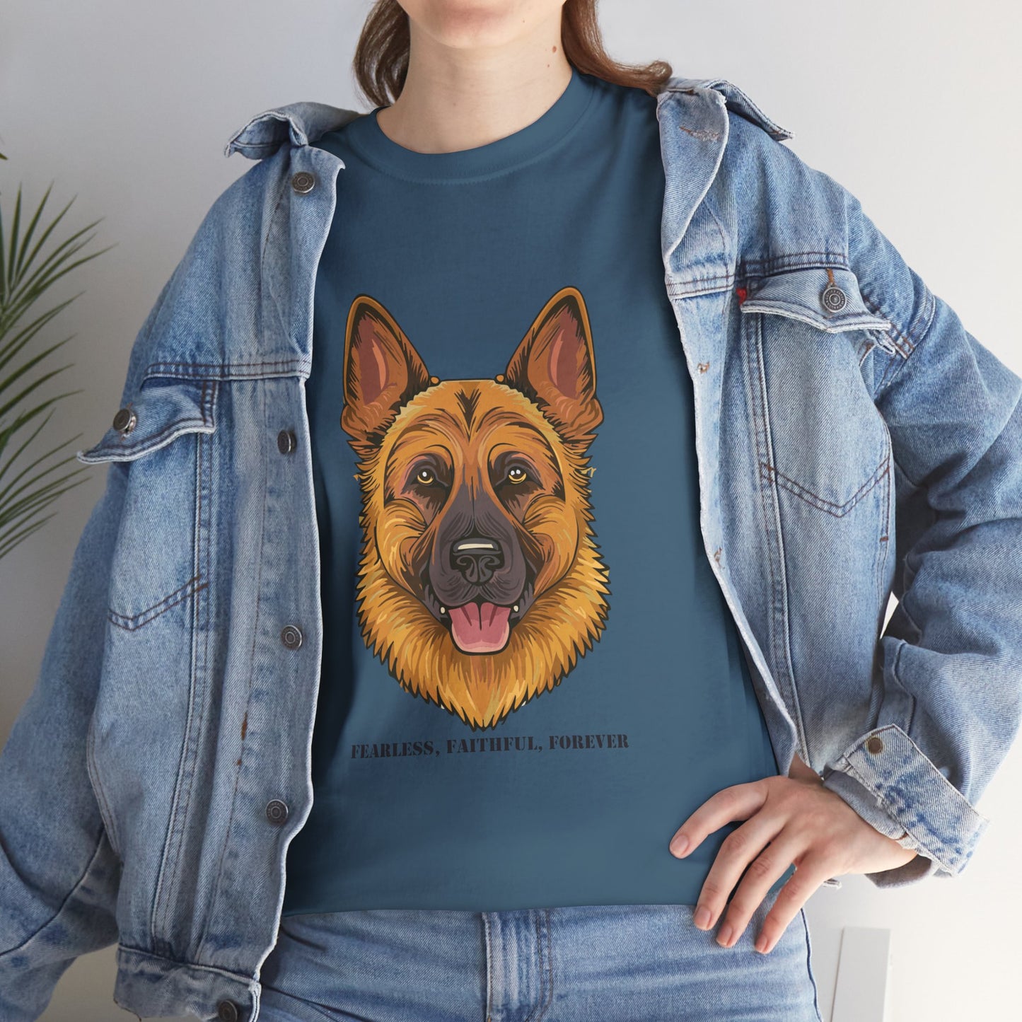 Camiseta unisex de algodón grueso con diseño de pastor alemán: valiente, fiel y eterno.