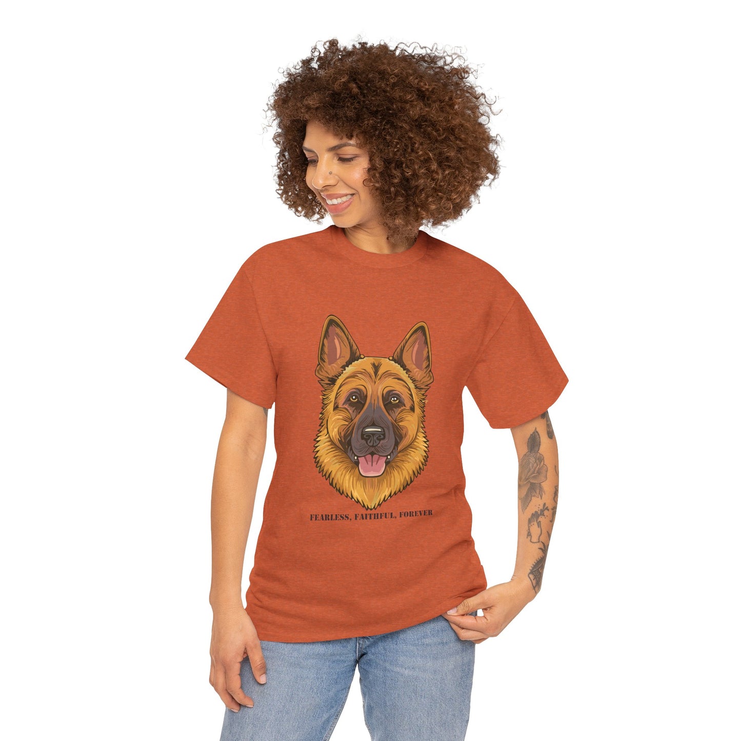 Camiseta unisex de algodón grueso con diseño de pastor alemán: valiente, fiel y eterno.
