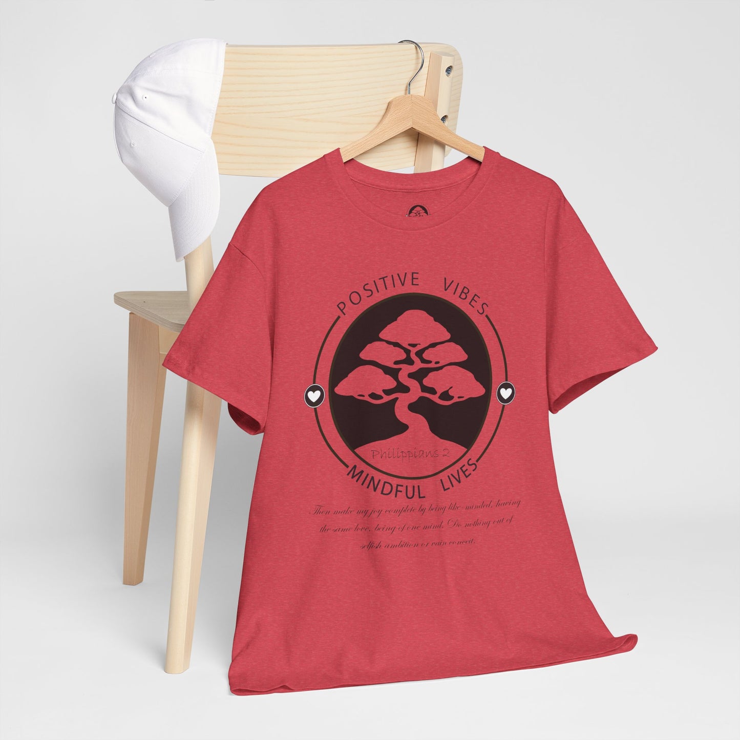 Camiseta unisex de algodón grueso con texto bíblico "Vidas conscientes, vibraciones positivas"